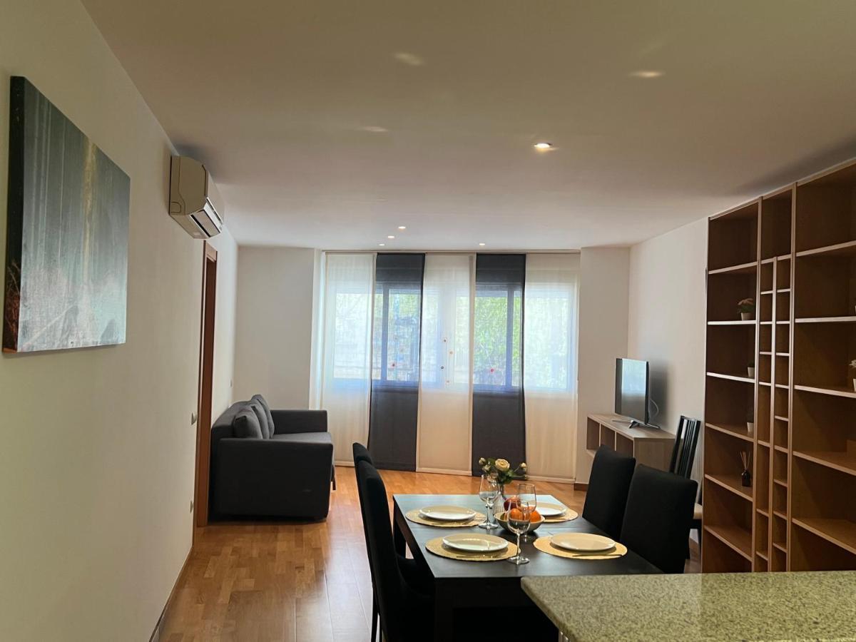 Stay Barcelona Maragall Bagian luar foto