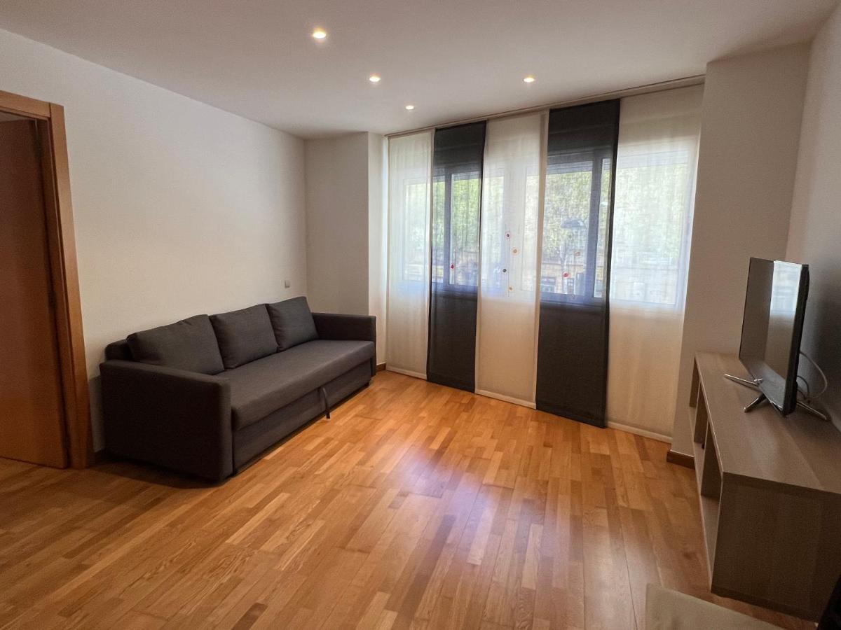 Stay Barcelona Maragall Bagian luar foto